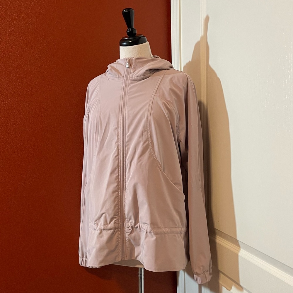 Lululemon Athletica Women’s Pack It Up Pink Fawn Water Repellent Hooded Jacket